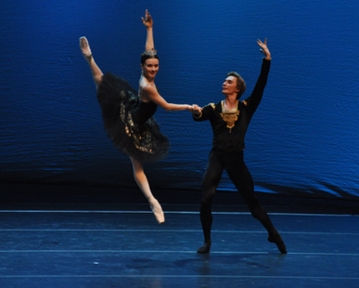 Maxim Beloserkovsky and Irina Dvorovenko, American Ballet Theatre